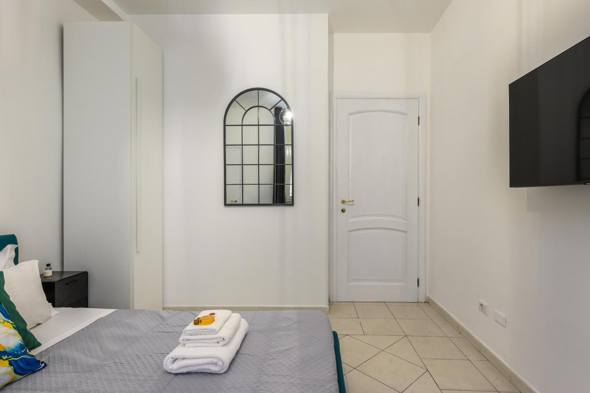 Hb Montebello Apartment Рим Екстериор снимка