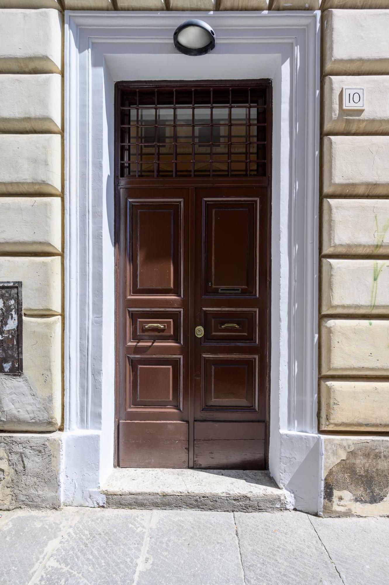 Hb Montebello Apartment Рим Екстериор снимка